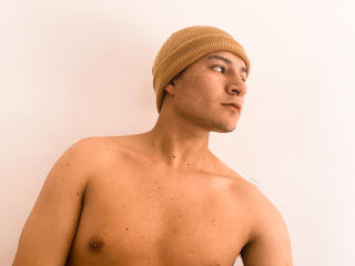 SantiagoLopeez - Sexe cam en vivo - 18979814