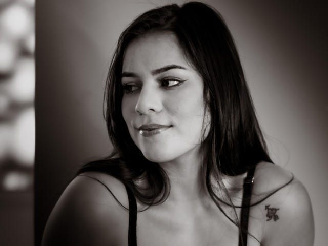 AngieGuzman - Live porn &amp; sex cam - 18979902