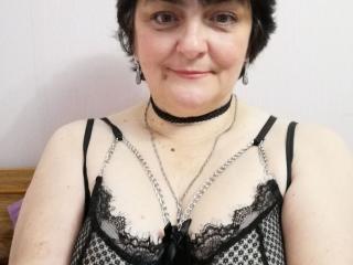 IrisLoves - Live porn &amp; sex cam - 18983474