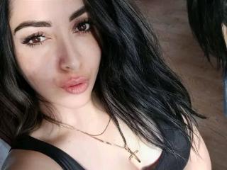 LeilaMatis - Live porn &amp; sex cam - 18987770