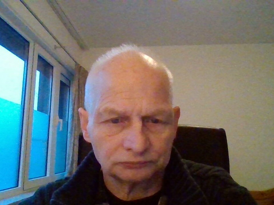 ZesMicky - сексуальная веб-камера в реальном времени - 18992830