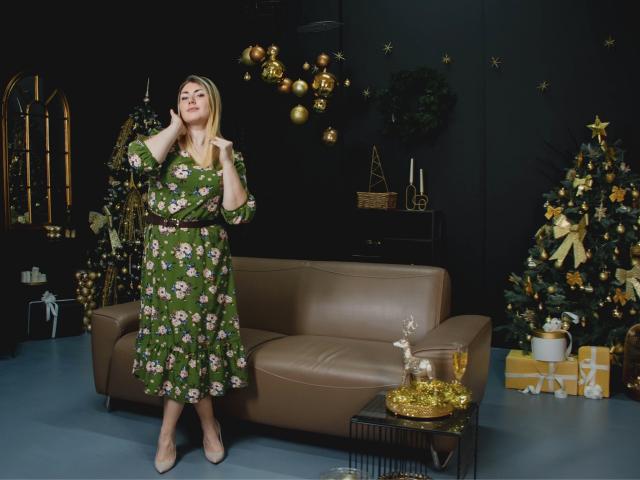 SofiaLux - Live porn &amp; sex cam - 18997554