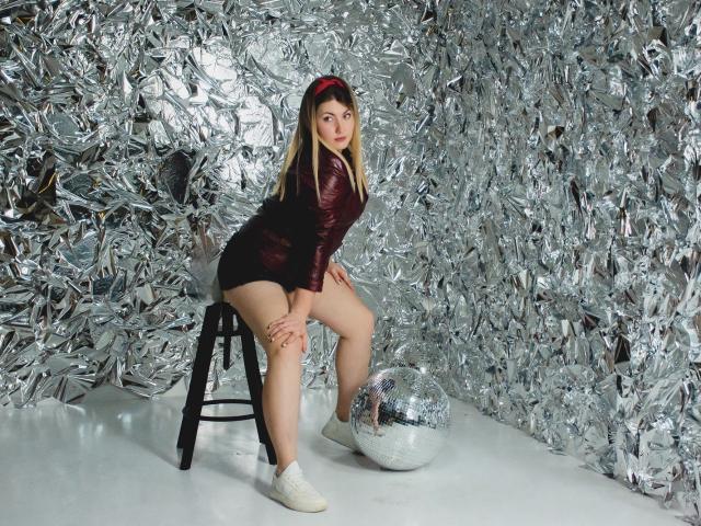 SofiaLux - Porno na żywo i seks kamera - 18997642