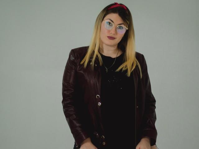 SofiaLux - Porno na żywo i seks kamera - 18997658