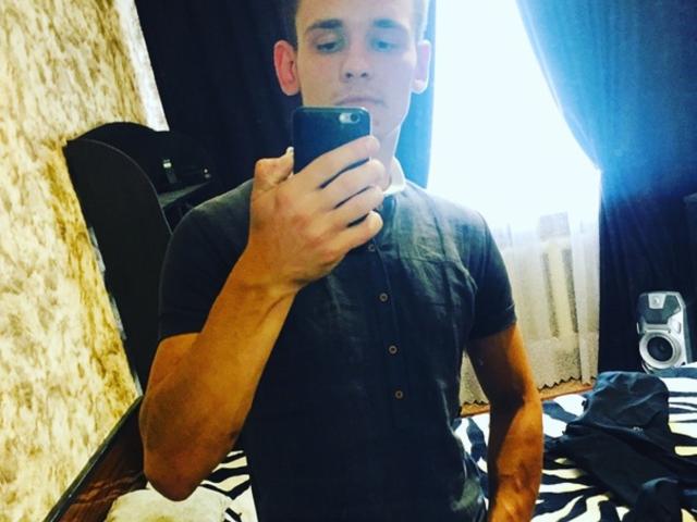 BluesOscar - Live porn &amp; sex cam - 19002526