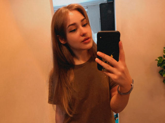 JulyXSweet - Live porn &amp; sex cam - 19003006