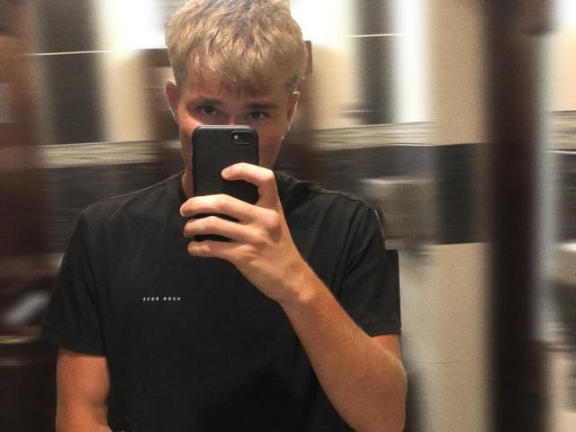 OswaldAutumn - сексуальная веб-камера в реальном времени - 19003742