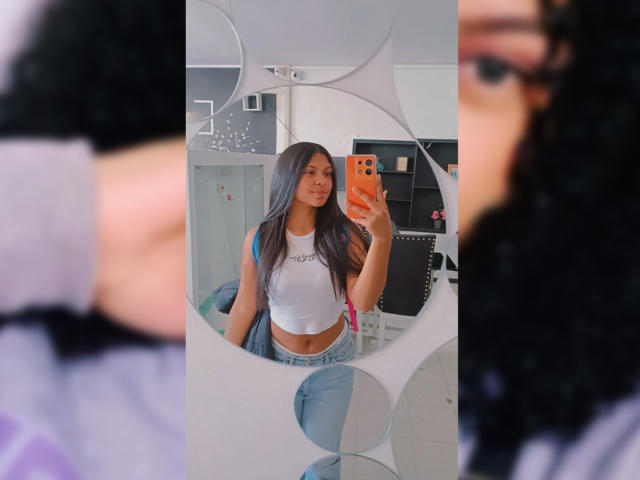 EmmaRiicco - Live porn &amp; sex cam - 19007730