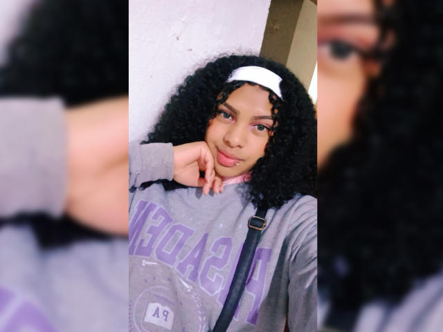 EmmaRiicco - Live porn &amp; sex cam - 19007762