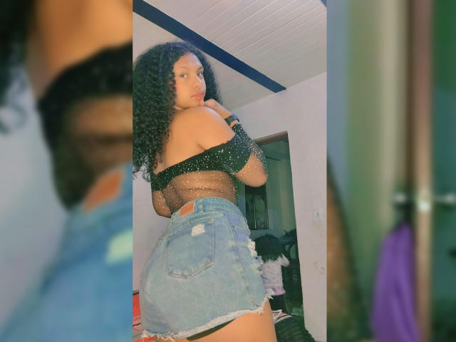 EmmaRiicco - Live porn &amp; sex cam - 19007826