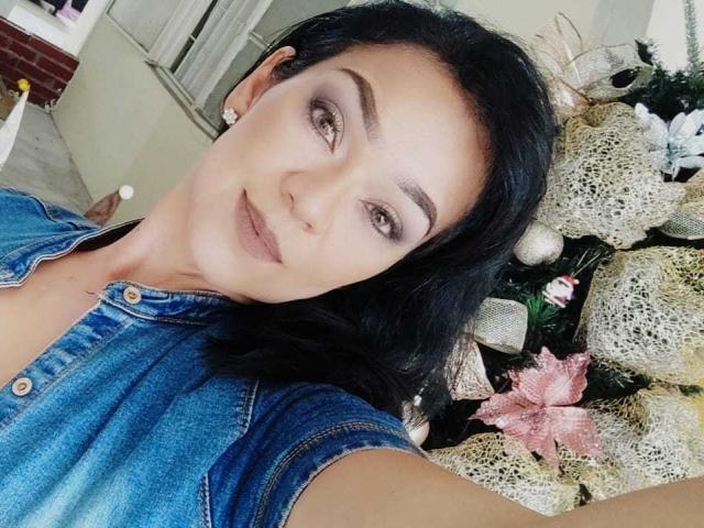 CharlotteJhons - Sexe cam en vivo - 19008638