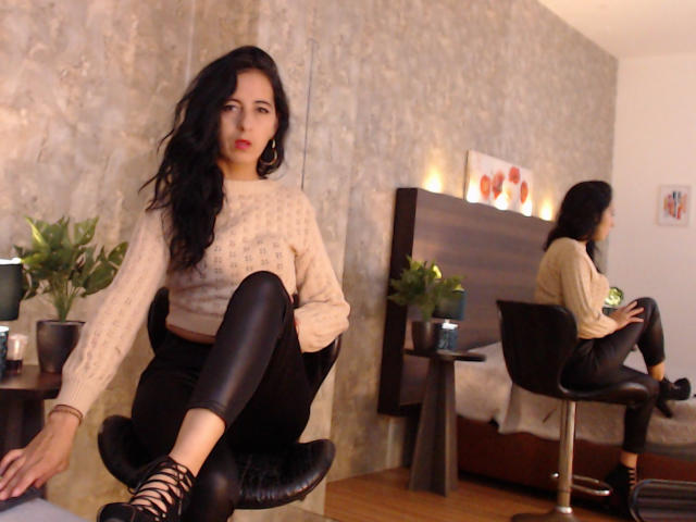 AmeliaaSimpson - Live sex cam - 19009034