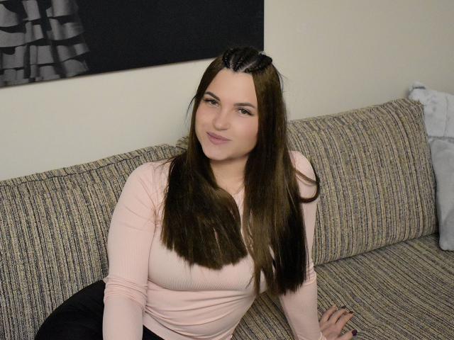 LouiseBerry - Sexe cam en vivo - 19009782