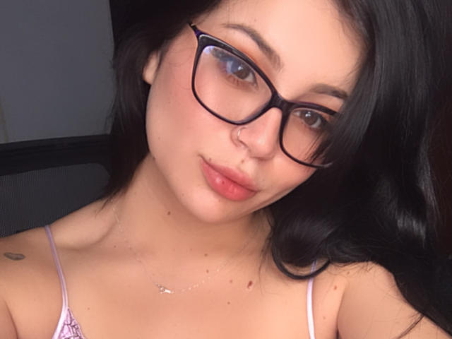 ShantallParis - сексуальная веб-камера в реальном времени - 19013302