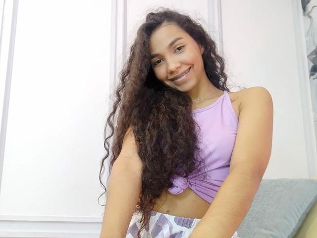 DaniEvans - Sexe cam en vivo - 19014550