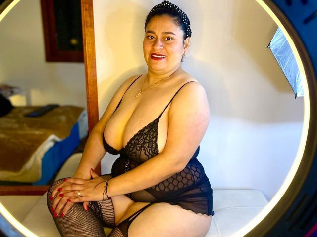 ReginaYama - Sexe cam en vivo - 19017610