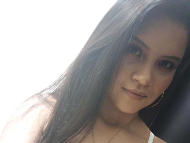 ConniRiccy - сексуальная веб-камера в реальном времени - 19019322