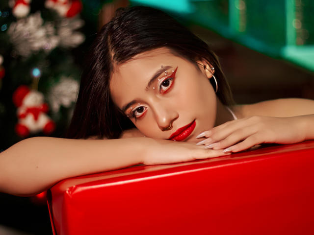 ChloeWoods - Live sex cam - 19027290