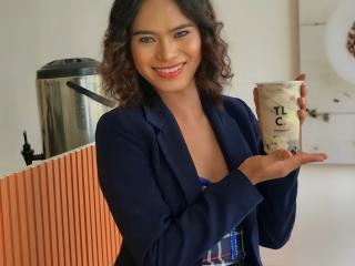 Heatly - Live porn &amp; sex cam - 19027782