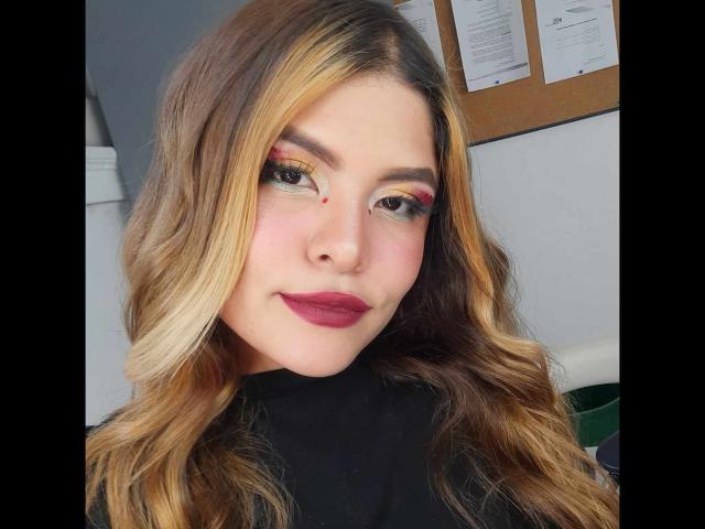 LuciaRobertz - Live porn &amp; sex cam - 19027882