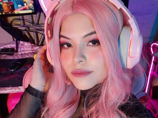 LuciaRobertz - Camera khiêu dâm &amp; quyến rũ trực tiếp - 19027922