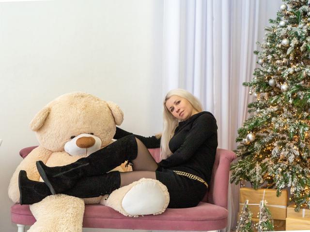 LoraRiser - Live porn &amp; sex cam - 19031062