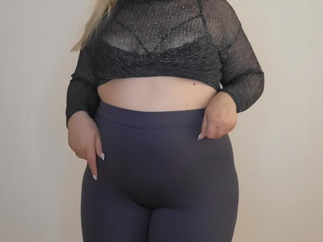 BountyGirl - Live porn &amp; sex cam - 19032726