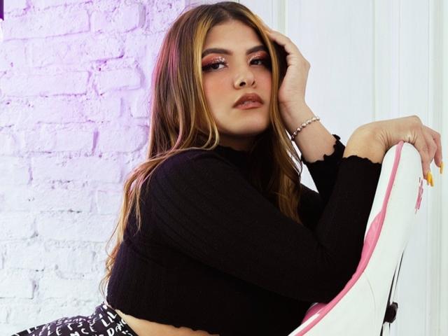 LuciaRobertz - Sexe cam en vivo - 19032826