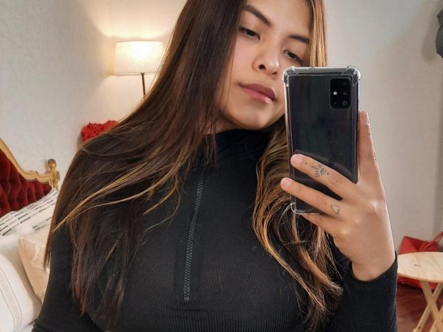 LuciaRobertz - Camera khiêu dâm &amp; quyến rũ trực tiếp - 19032834