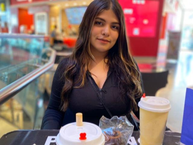 LuciaRobertz - Live Sex Cam - 19033134