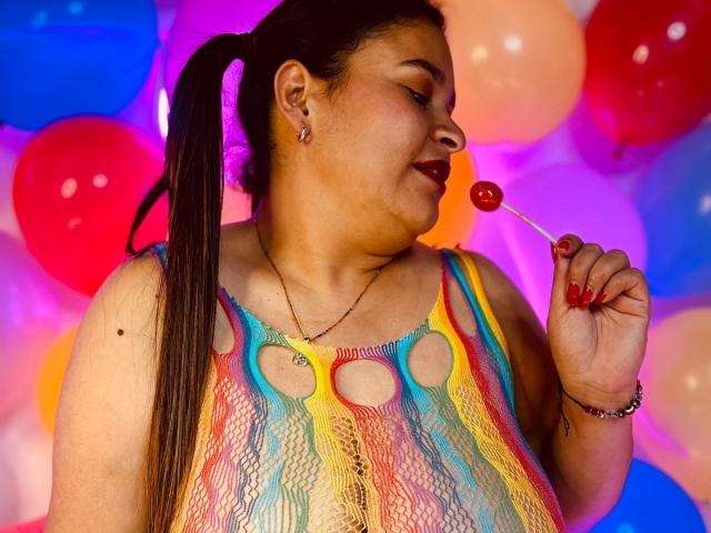 ReginaYama - сексуальная веб-камера в реальном времени - 19038730