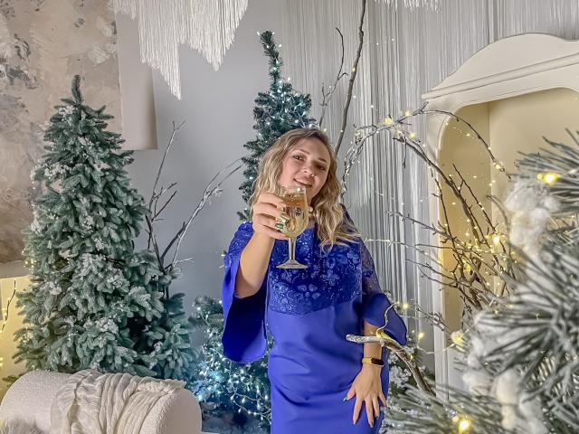 SallyVerda - Camera khiêu dâm &amp; quyến rũ trực tiếp - 19051574