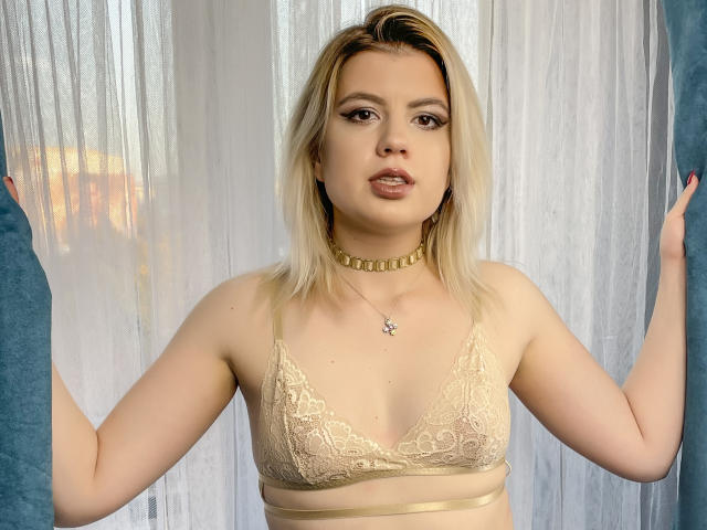 EmaVegas - Live porn &amp; sex cam - 19063858