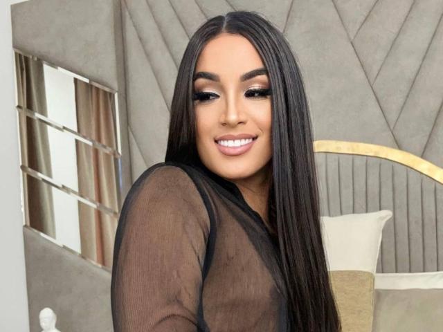 CarlyMartiness - Live Sex Cam - 19065790