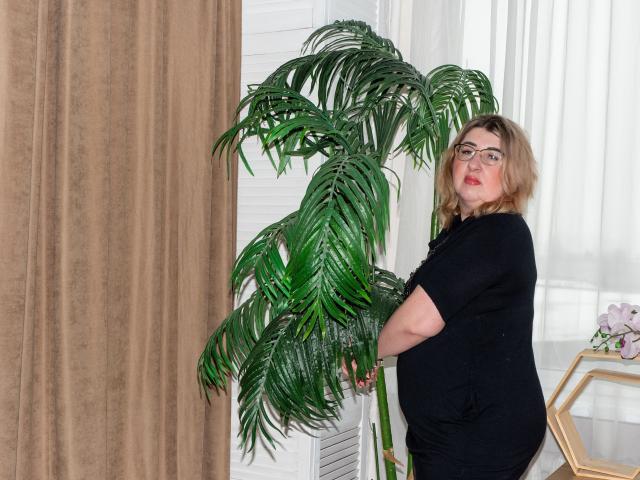 HelenEnigma - Live porn &amp; sex cam - 19068970