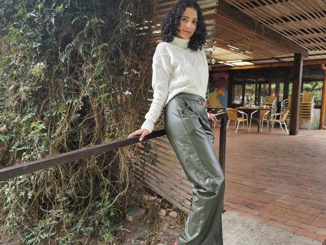 AshlyRogers - ライブポルノ&amp;セックスカム - 19071934