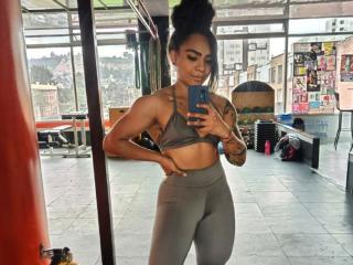 IsabelaBustamante - Sexe cam en vivo - 19073390