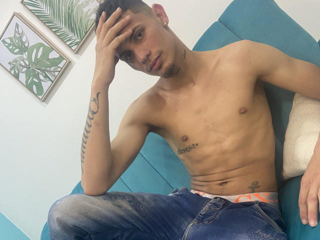 Apolohans - Live sex cam - 19073822