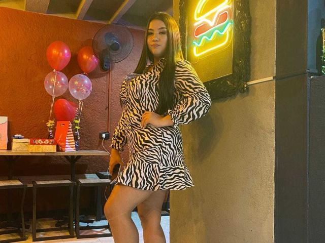 CarolineAkimov - פורנו בשידור חי ומצלמת סקס - 19074726