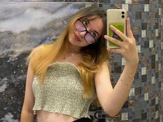 IsadoraArtinan - Sexe cam en vivo - 19075154