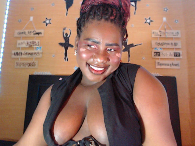 Dilay - Live porn &amp; sex cam - 19076974