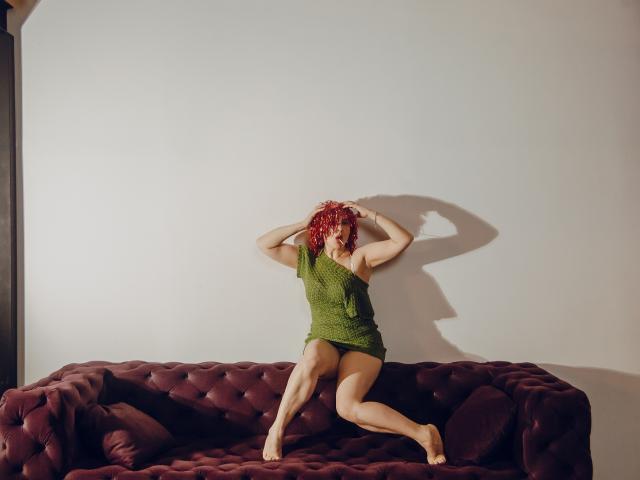 ArinaSonnet - Live porn &amp; sex cam - 19081578