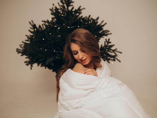 TaliaSunshine - Live sex cam - 19081986