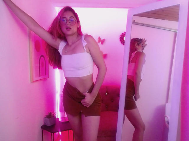 LunaMjs - Live porn &amp; sex cam - 19083418