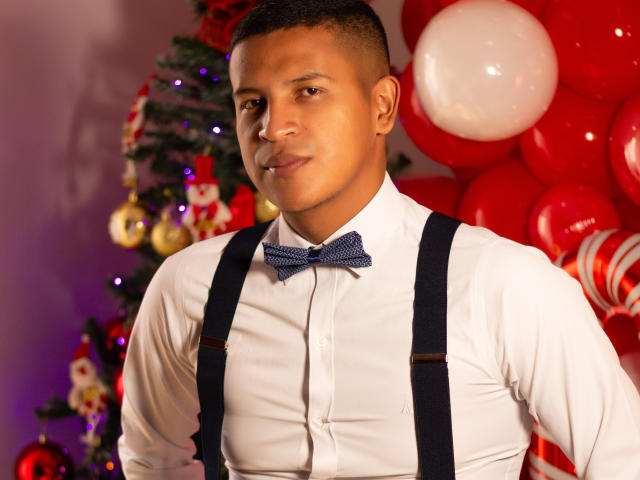 AxelGigi - Live sex cam - 19084718