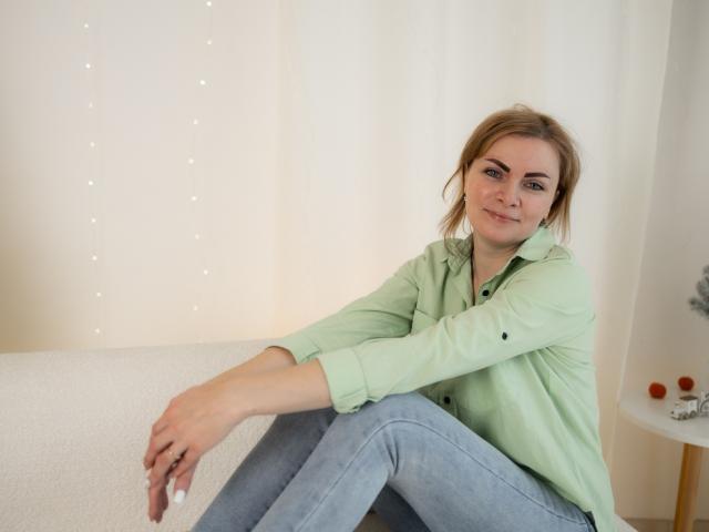 RenataBaster - Live porn &amp; sex cam - 19084970