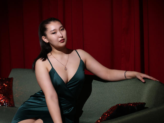 KamilaLewis - Live porn &amp; sex cam - 19095822