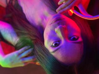 AnniePrince - Live Sex Cam - 19098066