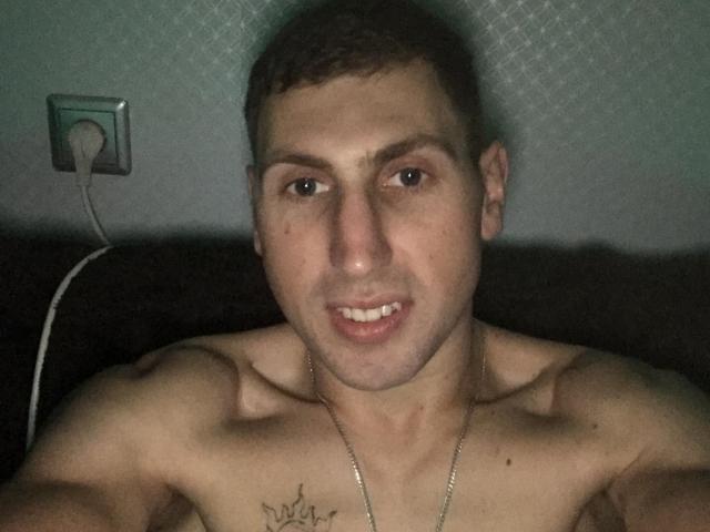 SmileBrian - Live porn &amp; sex cam - 19106558