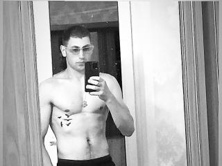 SmileBrian - Live porn &amp; sex cam - 19106562